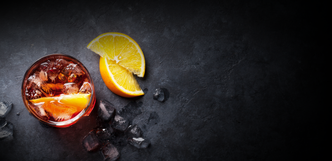 How to Make a Smoke Spiced Negroni on the Grill